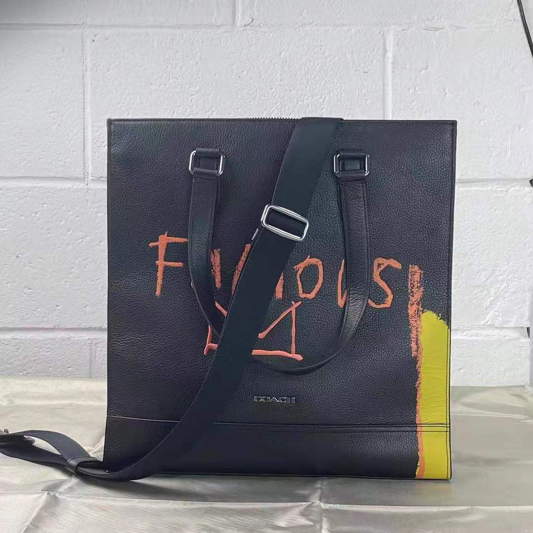 Coach X Jean-Michel Basquiat Graham Structured Tote C5428 Limited Edition Coach X Jean-Michel Basquiat Graham Structured Tote C5428 Limited Edition